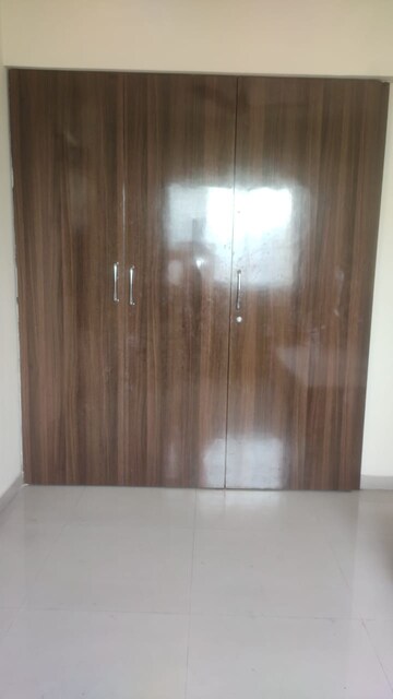 Room in 2 BHK Apartment at Puranik City, Kasarvadavali – for Rent