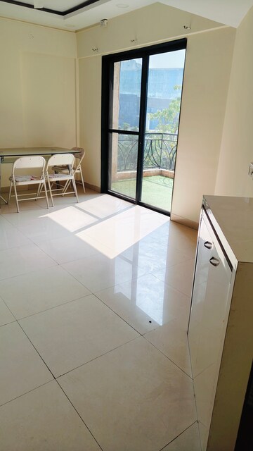 Master Bedroom in 2 BHK Apartment at Magarpatta Trillium, Hadapsar – for Rent