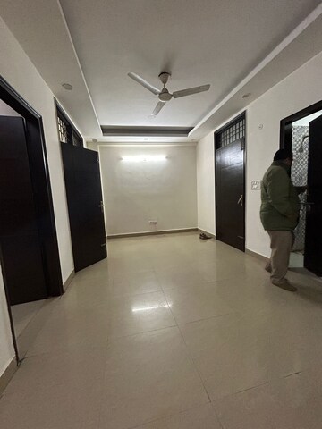 Room in 2 BHK Builder Floor at Chattarpur – for Rent