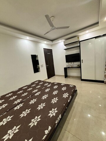 Bedroom in 1 BHK Builder Floor at Sector 27 – for Rent