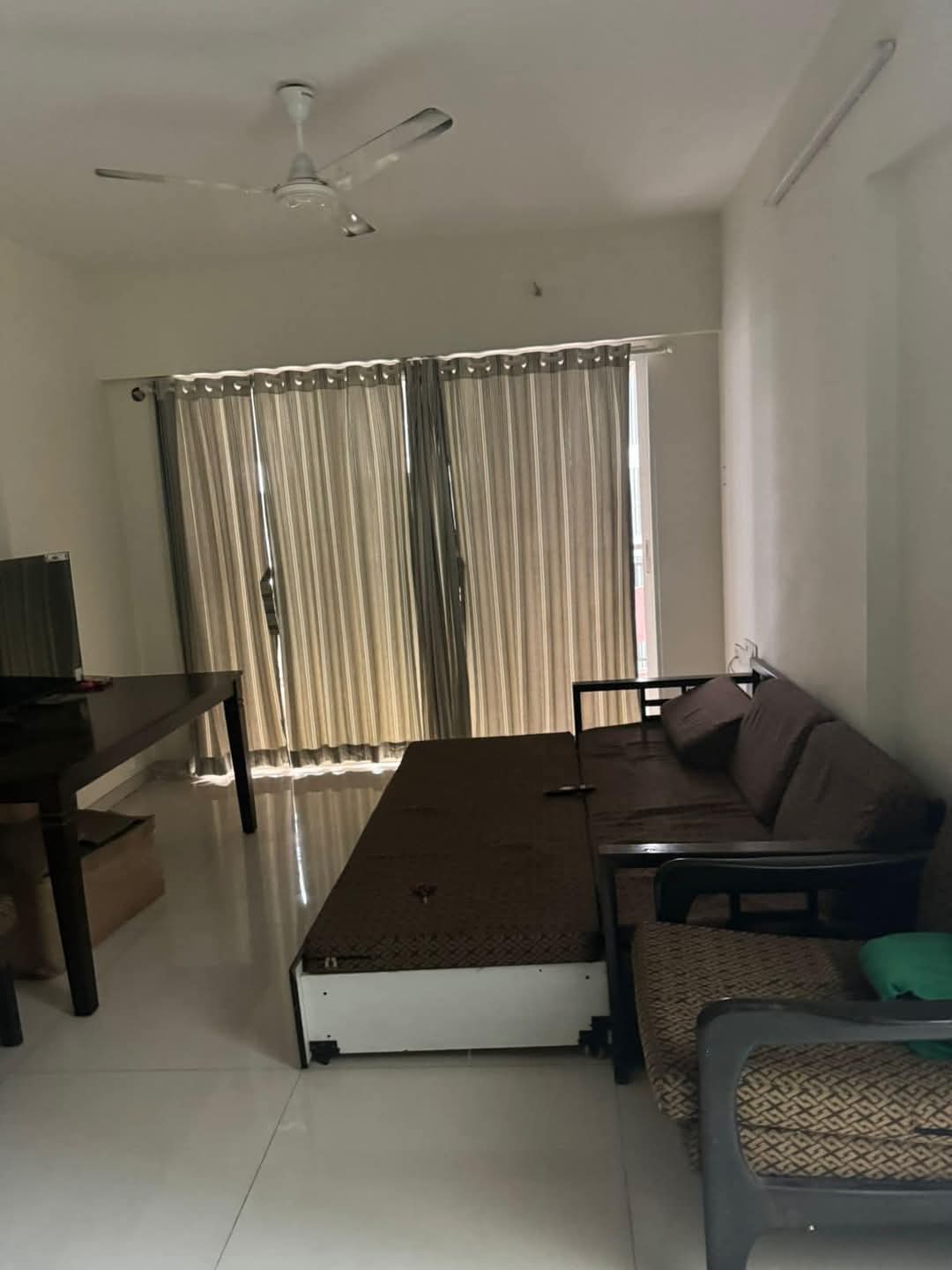 2 BHK Apartment For Sale in Hilton Arcade