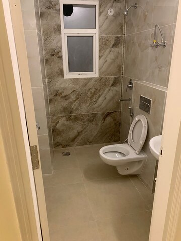 Bathroom in 2 BHK Builder Floor at DLF Vibhuti Khand, Gomti Nagar – for Rent