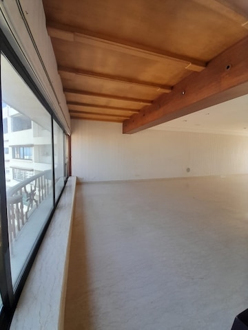 Living Room in 3 BHK Apartment at Woodlands Apartment, Tardeo – for Rent