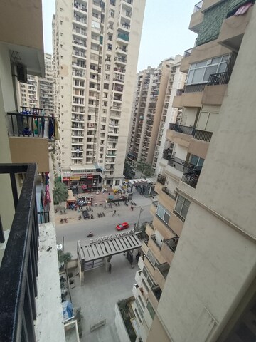 Master Plan in 3 BHK Apartment at Gaur City 2 - 14th Avenue, Sector 16c Greater Noida – for Rent