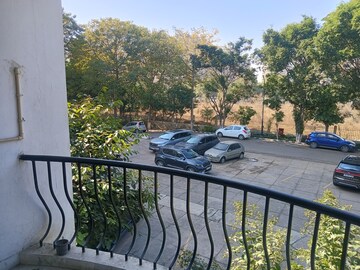 Balcony in 3 BHK Apartment at Ardee City The Residency, Sector 52 – for Rent