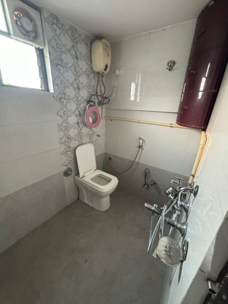 Bathroom, veer-one 1 Bedroom 410 Sq.Ft. Apartment In Vasai East Palghar 8222412