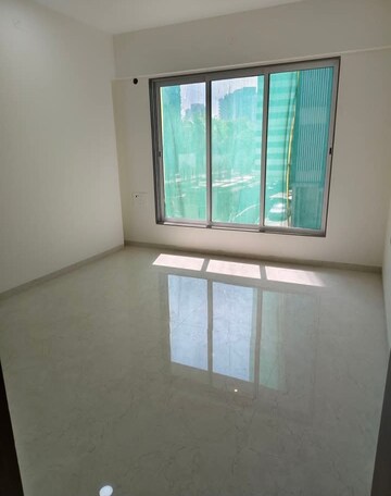 Room in 3 BHK Apartment at Godrej Prime, Chembur – for Rent