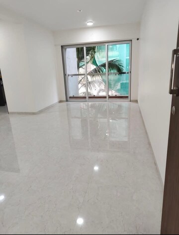Room in 3 BHK Apartment at Godrej Prime, Chembur – for Rent