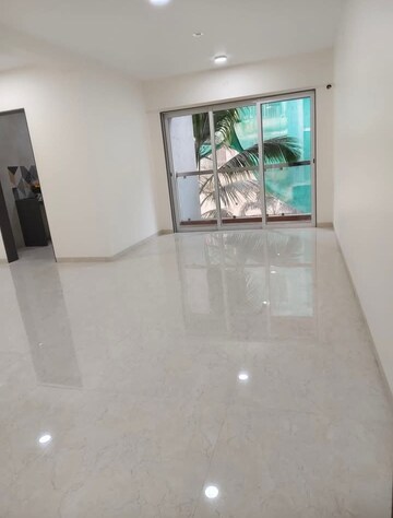 Room in 3 BHK Apartment at Godrej Prime, Chembur – for Rent