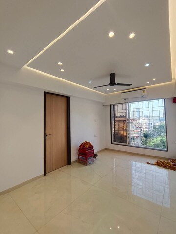 Room in 2 BHK Apartment at Parshwanath Galaxy Avenue, Nalasopara East – for Rent