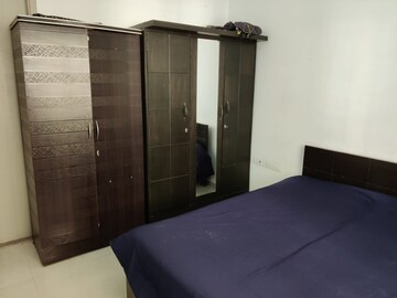 Room in 1 BHK Apartment at Sheth Vasant Oasis, Andheri East – for Rent