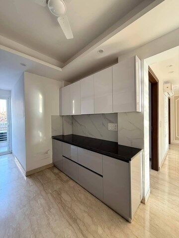 Building Lobby in 3 BHK Apartment at Emaar Digi Homes, Sector 62 – for Rent