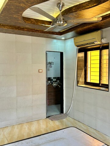Room in 2 BHK Apartment at Naigaon – for Rent