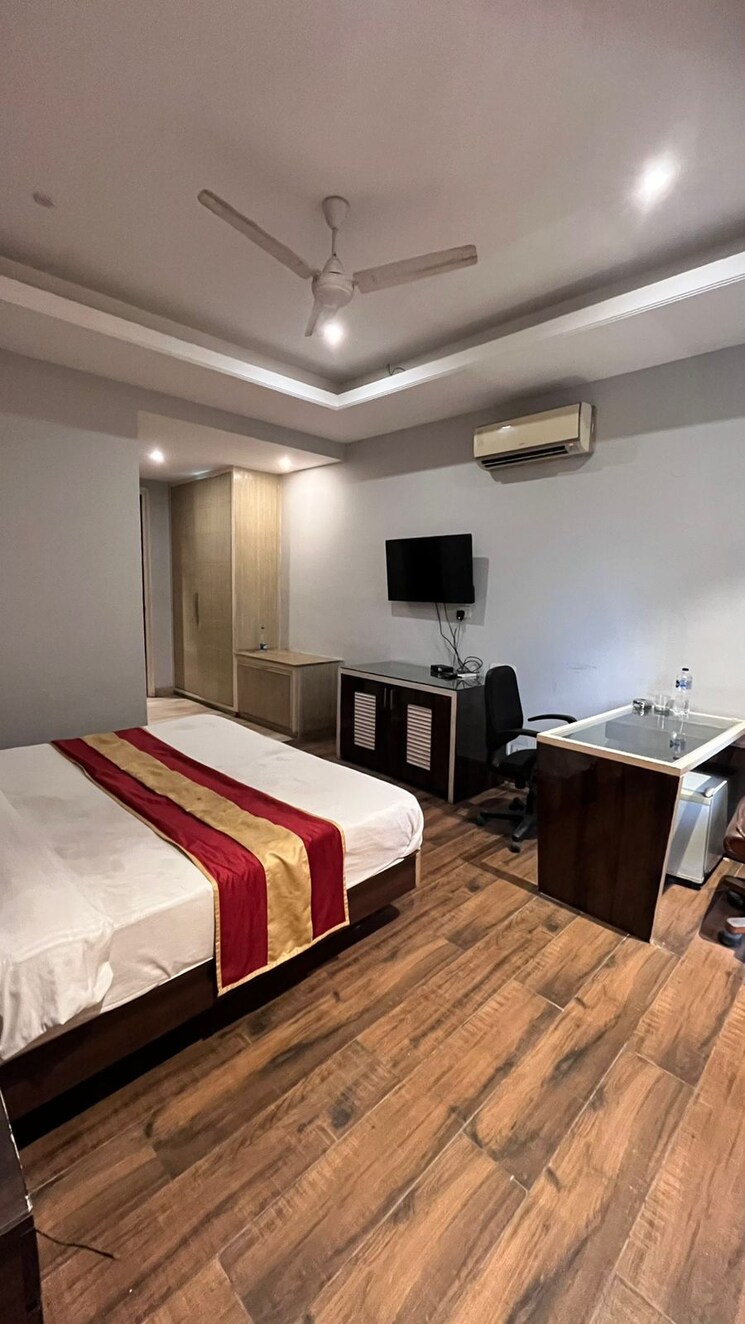 Kitchen, emaar-emerald-floors 4 Bedroom 350 Sq.Yd. Apartment In Sector 65 Gurgaon 8222564