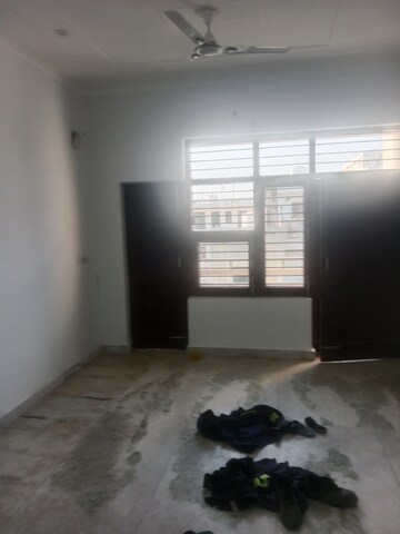 2 BHK Builder Floor For Rent in Sector 18