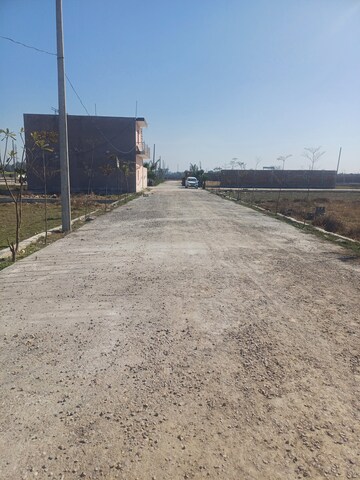  Plot For Sale in Jewar