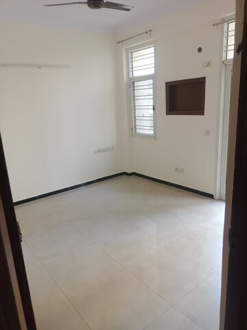 Room in 3 BHK Apartment at Patparganj – for Sale