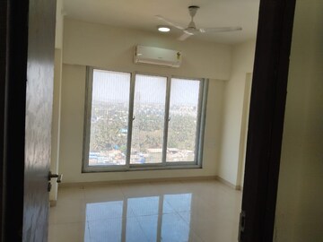 Bedroom in 2 BHK Apartment at Swastik Park, Chembur – for Rent