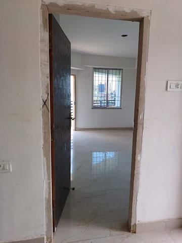 Room in 3 BHK Apartment at Kadamkuan – for Sale