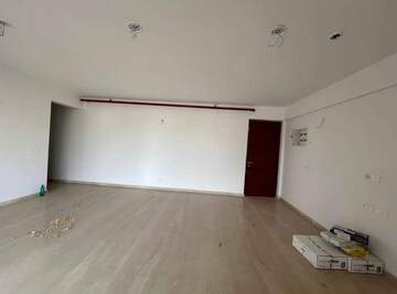 Room in 2 BHK Apartment at ACE Parkway, Sector 150 – for Rent