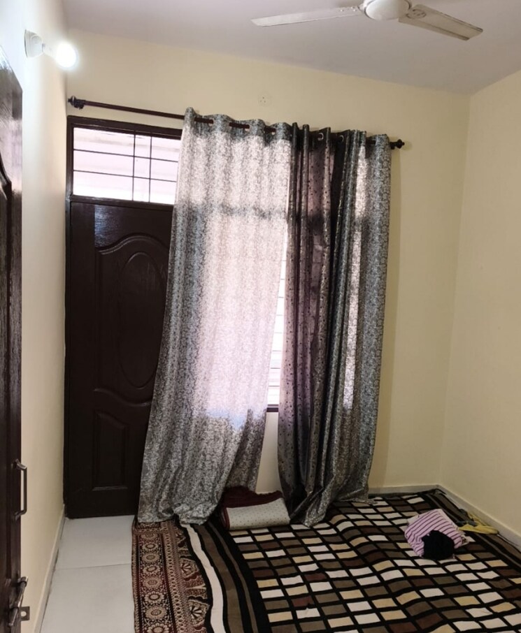 Room, dhakoli village 3 Bedroom 1250 Sq.Ft. Builder Floor In Dhakoli Village Zirakpur 8222719