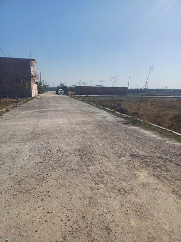  Plot For Sale in Jewar