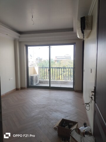 Bedroom in 4 BHK Builder Floor at Auram Floor, South City 2 – for Sale