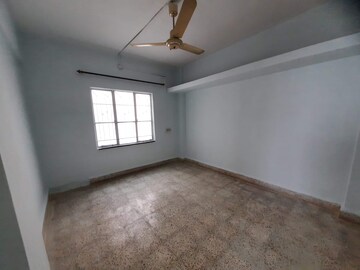 Room in 2 BHK Builder Floor at Ganesh Baug, Sinhagad Road – for Rent