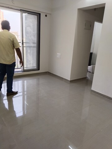 Room in 1 BHK Builder Floor at Mira Nagar – for Rent