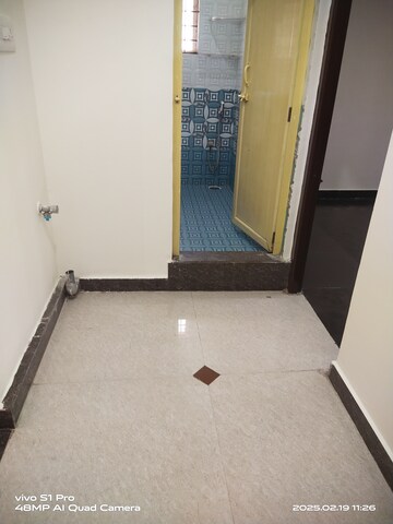 Room in 2 BHK Builder Floor at Hsr Layout – for Rent