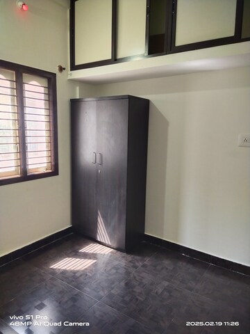 Furnished Amenities in 2 BHK Builder Floor at Hsr Layout – for Rent