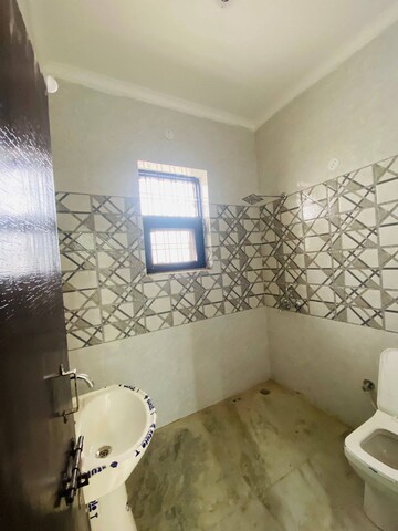 Bathroom in 3.5 BHK Builder Floor at Sector 85 – for Rent