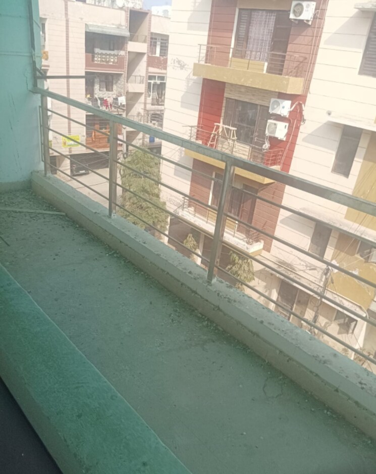 Balcony, guru-nanak-enclave 2 Bedroom 1800 Sq.Ft. Builder Floor In Dhakoli Zirakpur 8222760