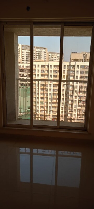Room in 2 BHK Apartment at Unique Ivana, Mira Road – for Rent