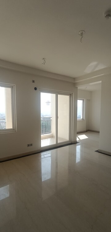 Room in 4 BHK Apartment at G Corp The Icon, Thanisandra Main Road – for Sale