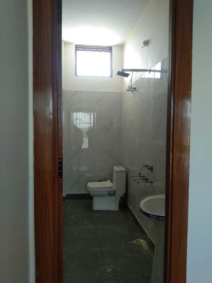 Bathroom, vasundhara sector 1 4 Bedroom 2144 Sq.Ft. Apartment In Vasundhara Sector 1 Ghaziabad 8222884