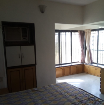 Room in 2 BHK Apartment at Mandar Apartments, Versova – for Rent