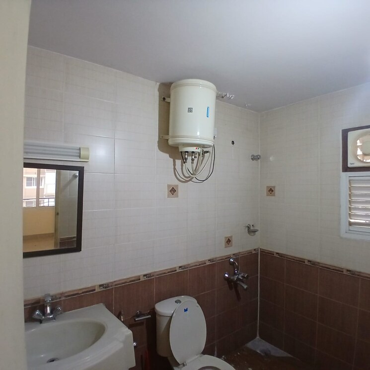 Bathroom, jp nagar 2 Bedroom 986 Sq.Ft. Apartment In Jp Nagar Bangalore 8223121