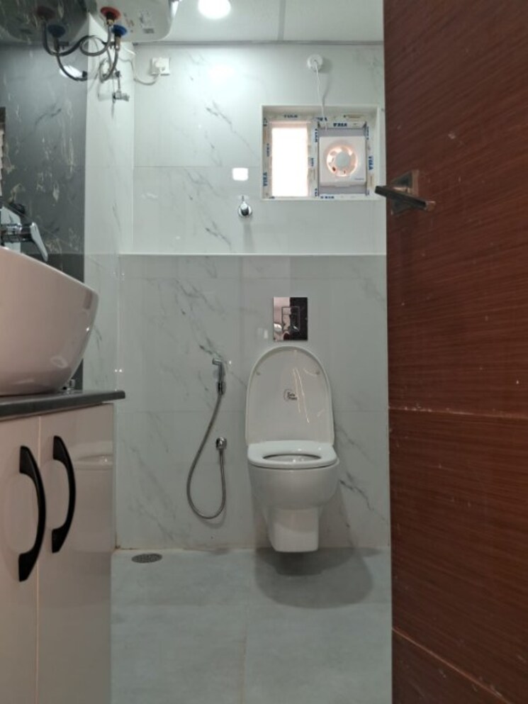 Bathroom, alekhya-marigold 3 Bedroom 2000 Sq.Ft. Apartment In Madhapur Hyderabad 8223009