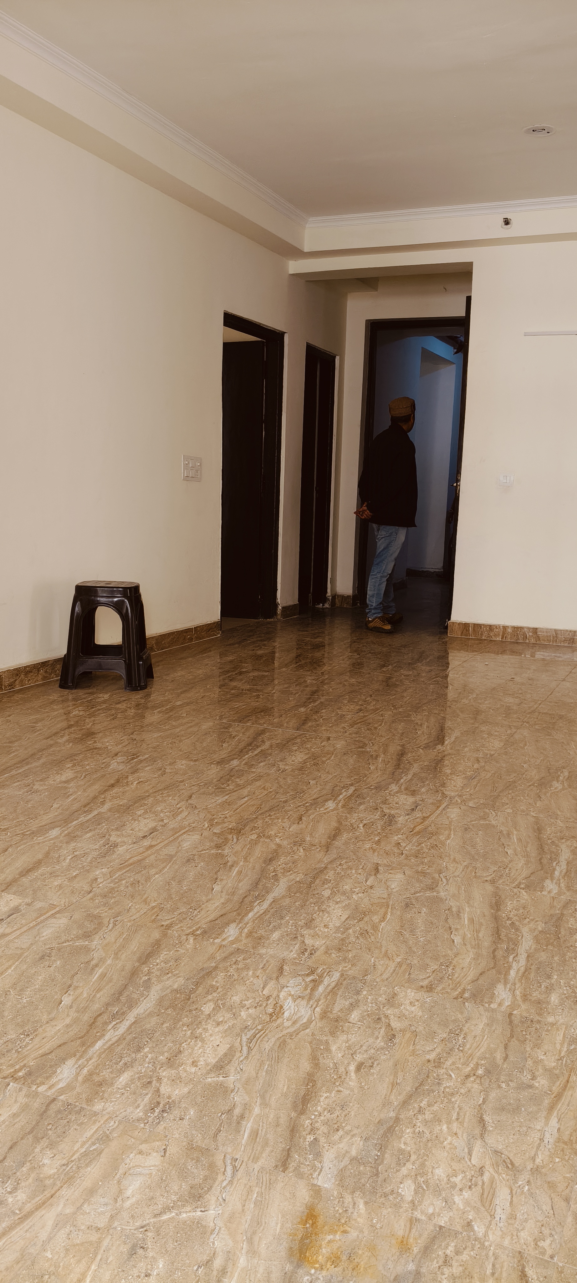 4 BHK + Servant Room 2410 Sq.Ft. Apartment in Amrapali Silicon City