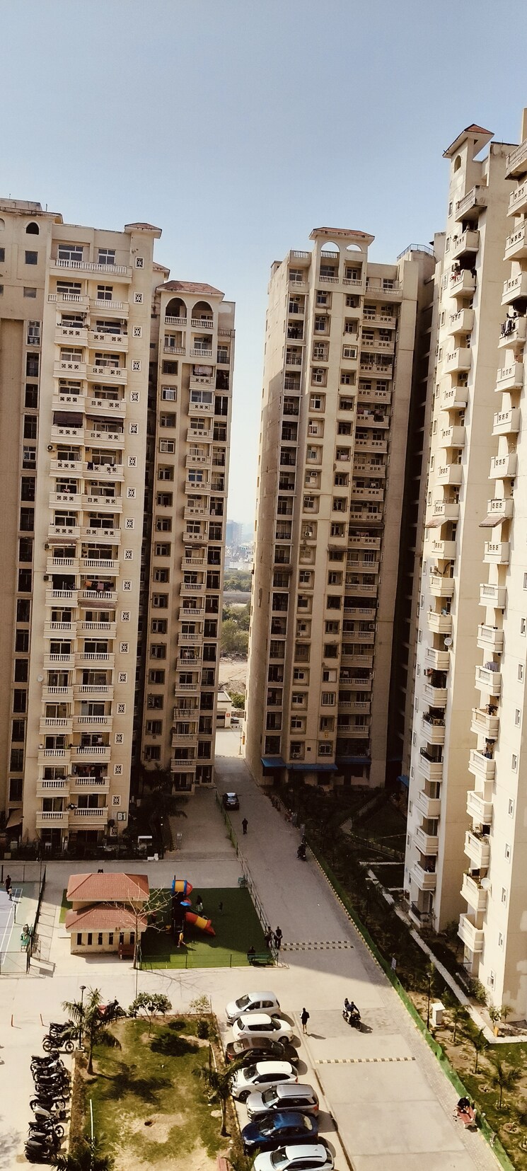 Exterior View, amrapali-silicon-city 4 Bedroom 2410 Sq.Ft. Apartment In Sector 76 Noida 8223111