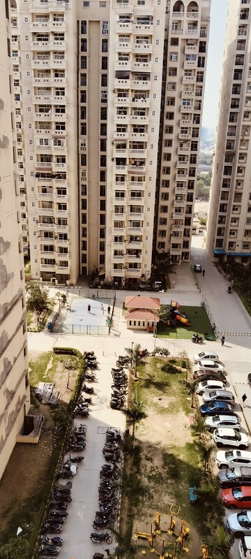 Master Plan in 4 BHK Apartment at Amrapali Silicon City, Sector 76 – for Sale