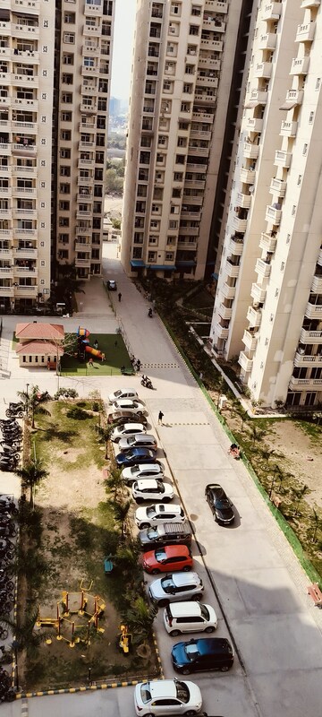 4 BHK Apartment – Exterior View View at Amrapali Silicon City, Sector 76 - for Sale