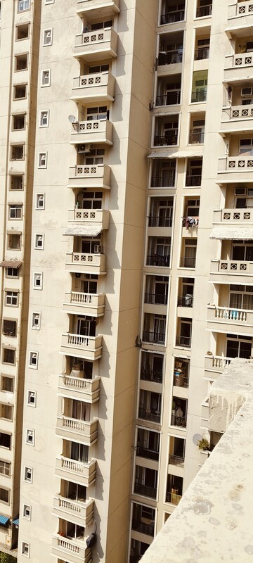 4 BHK Apartment – Exterior View View at Amrapali Silicon City, Sector 76 - for Sale