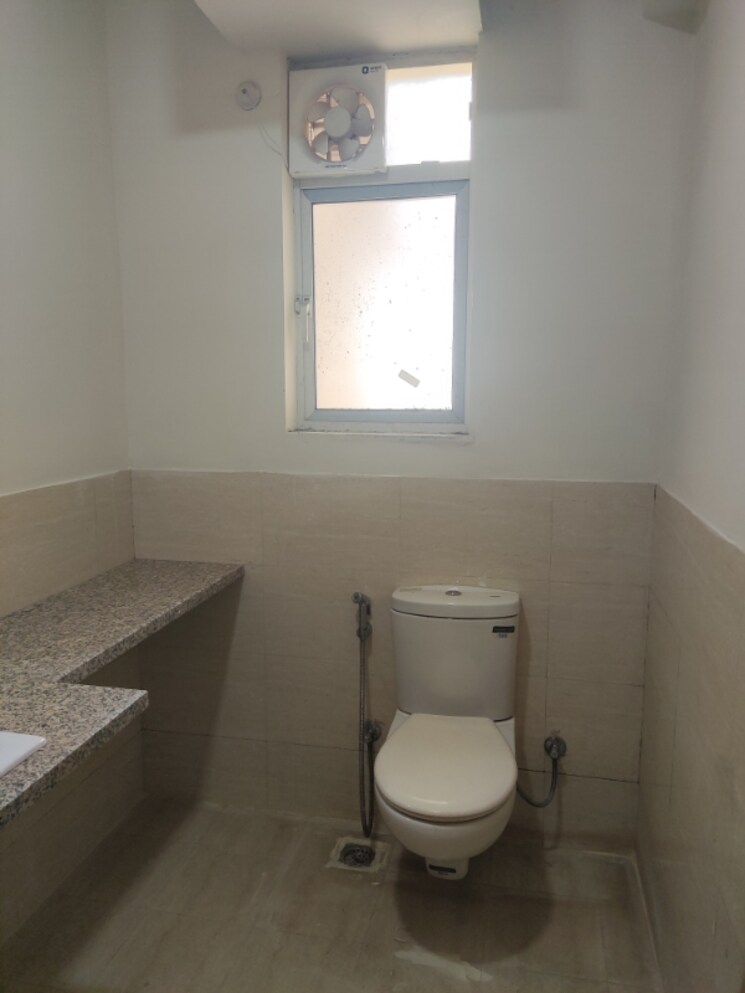 Bathroom, dlf-express-greens 4 Bedroom 2230 Sq.Ft. Apartment In Manesar Sector 1a Gurgaon 8223184