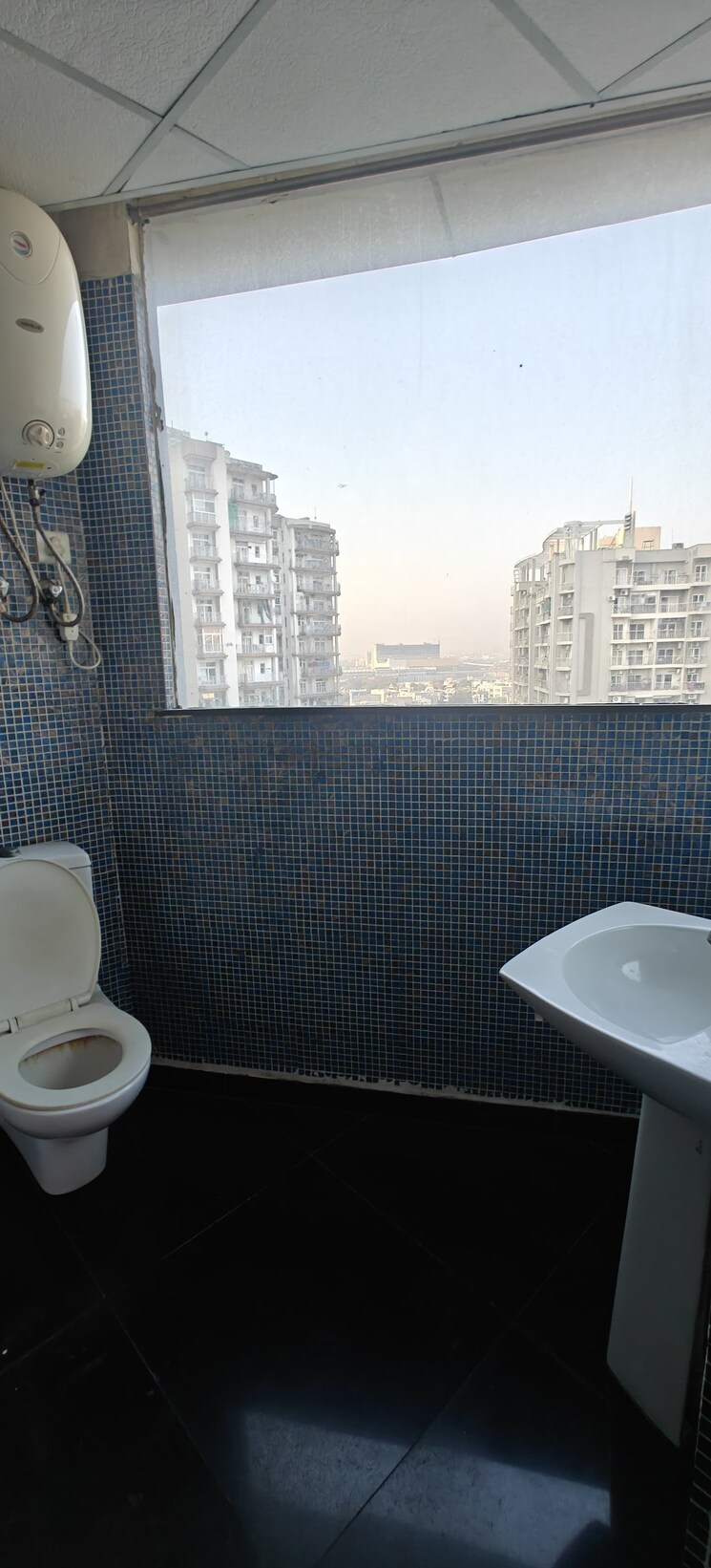 Bathroom, omaxe-twin-towers 3 Bedroom 2150 Sq.Ft. Apartment In Sector 50 Noida 8223186
