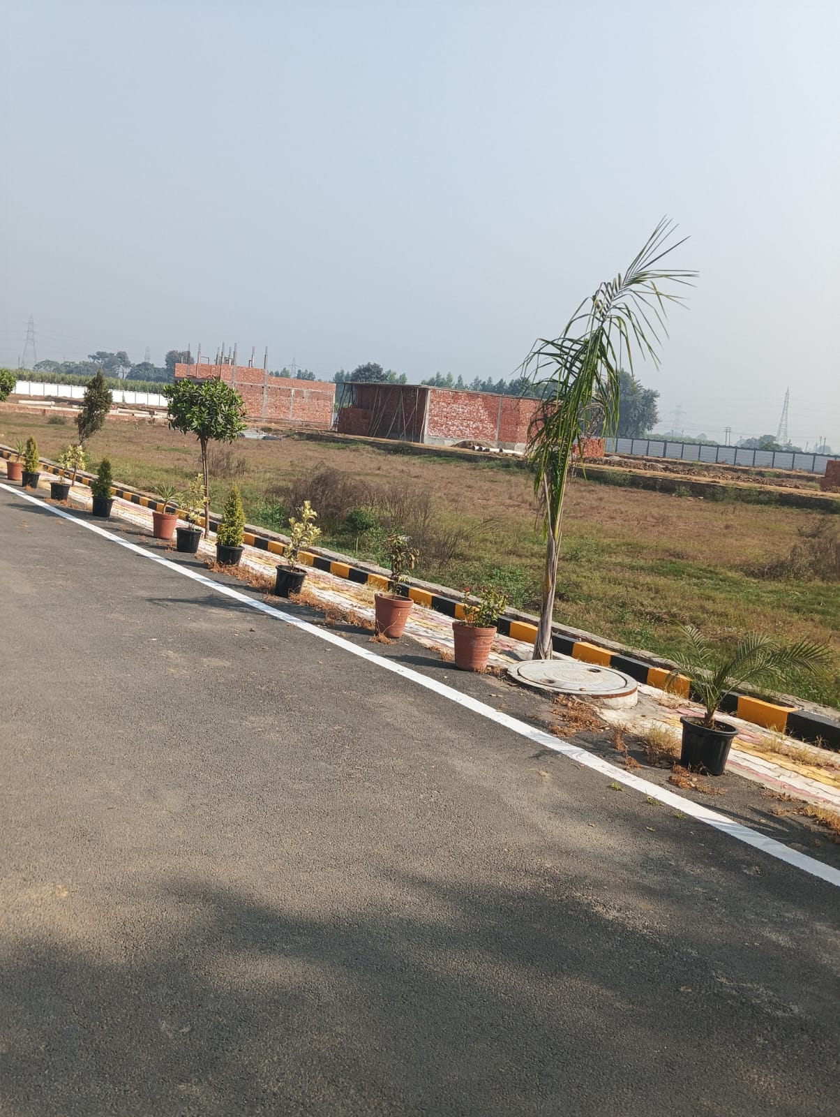 Plot For Sale in Garden City Lawar Road 