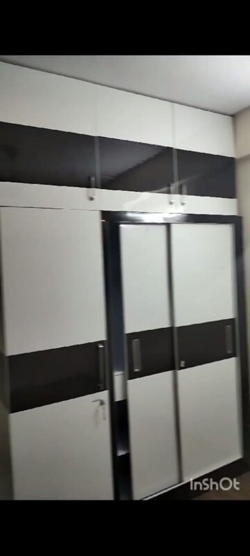  3 BHK Apartment at Wave Executive Floors, Wave City – for Rent
