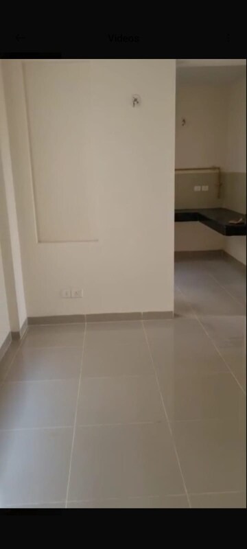 Room in 2 BHK Apartment at Wave Executive Floors, Wave City – for Rent