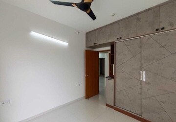 Room in 2 BHK Apartment at Sobha Dream Gardens, Thanisandra Main Road – for Rent